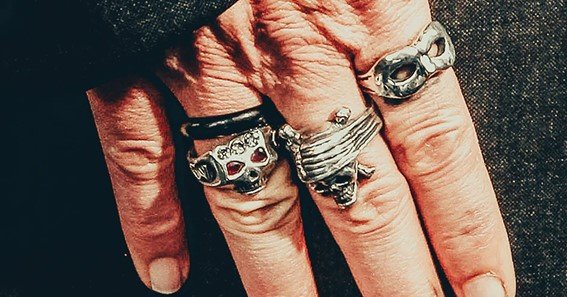 Different Types Of Rings Worn By Johnny Depp