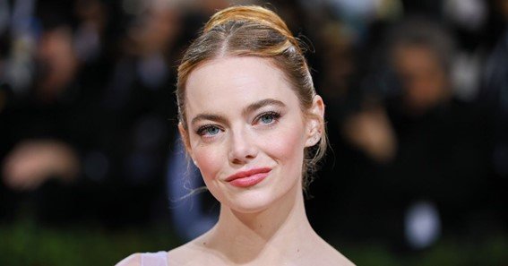 Emma Stone eye color